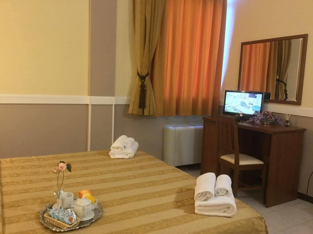 Hotel Marco Polo Self Check-In Bologna Kültér fotó
